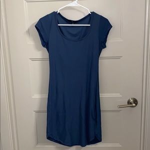 *NEVER WORN* bodycon dress in blue